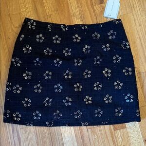 Sequined Floral Patterned Black Skirt